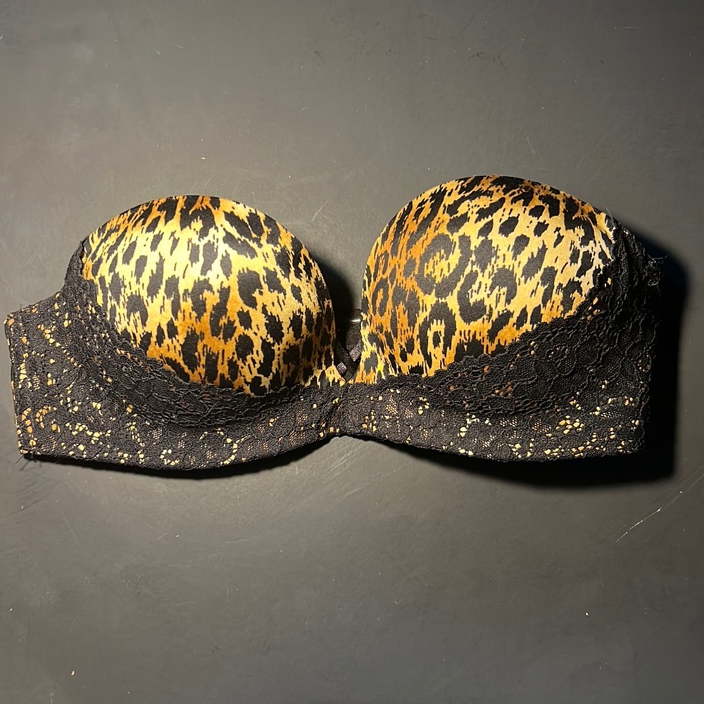 Victoria’s Secret 32B Padded Strapless Bra, Underwire Leopard Print